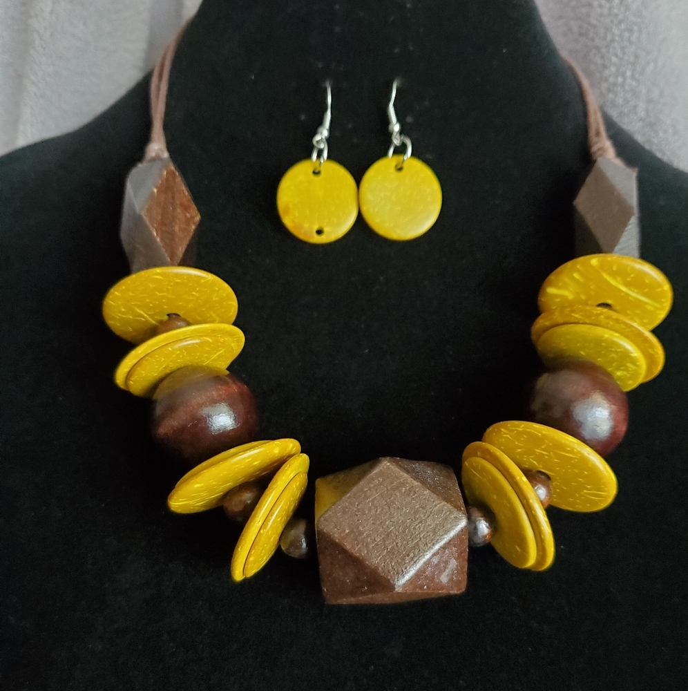 Wooden Beaded Necklace